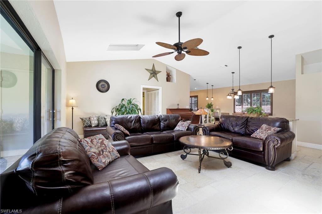 193 Albi Rd 6, Naples, FL 34112-3