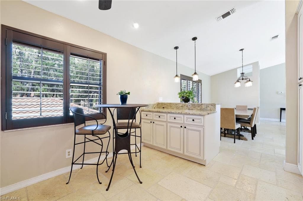 193 Albi Rd 6, Naples, FL 34112-8