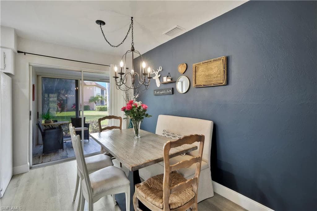 713 Palm View Dr Dp4, Naples, FL 34110-10