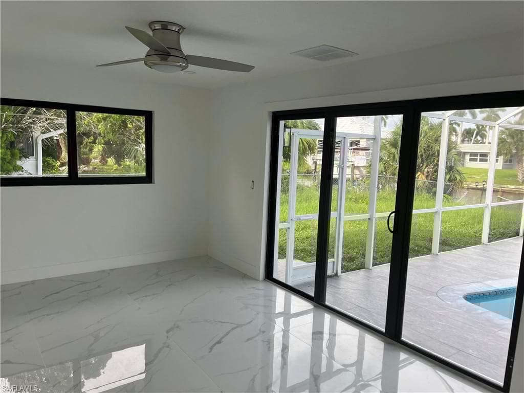 5313 Bayview Ct, Cape Coral, FL 33904-5