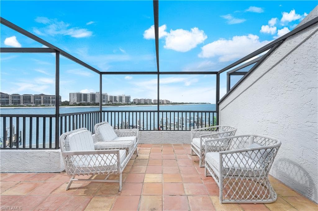 410 La Peninsula Blvd 410, Naples, FL 34113-26