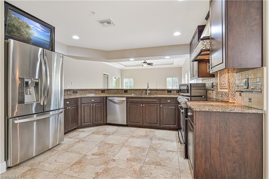 12091 Santaluz Dr 102, Fort Myers, FL 33913-15