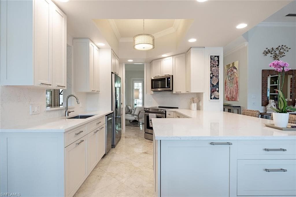 3928 Upolo Ln, Naples, FL 34119-12