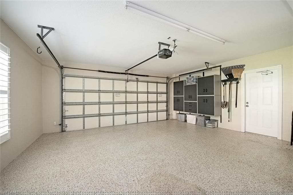 3928 Upolo Ln, Naples, FL 34119-26