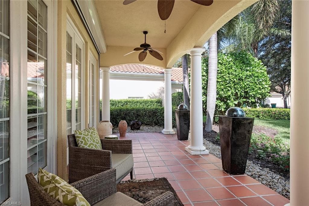 3928 Upolo Ln, Naples, FL 34119-4