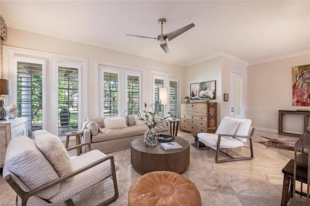 3928 Upolo Ln, Naples, FL 34119-8