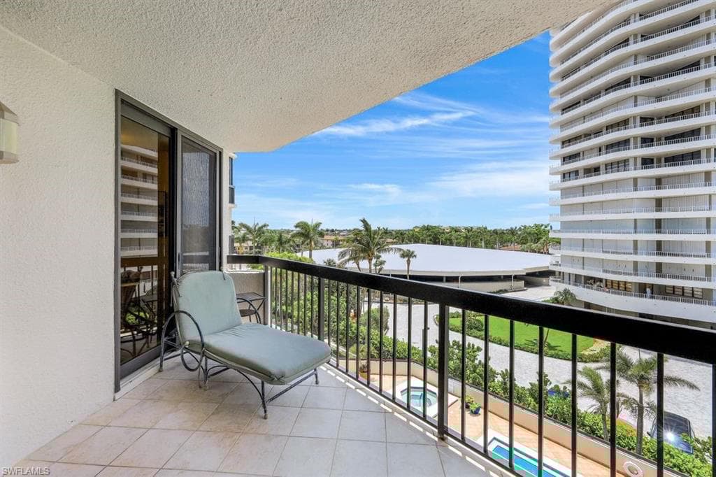 220 Collier Blvd 503, Marco Island, FL 34145-19