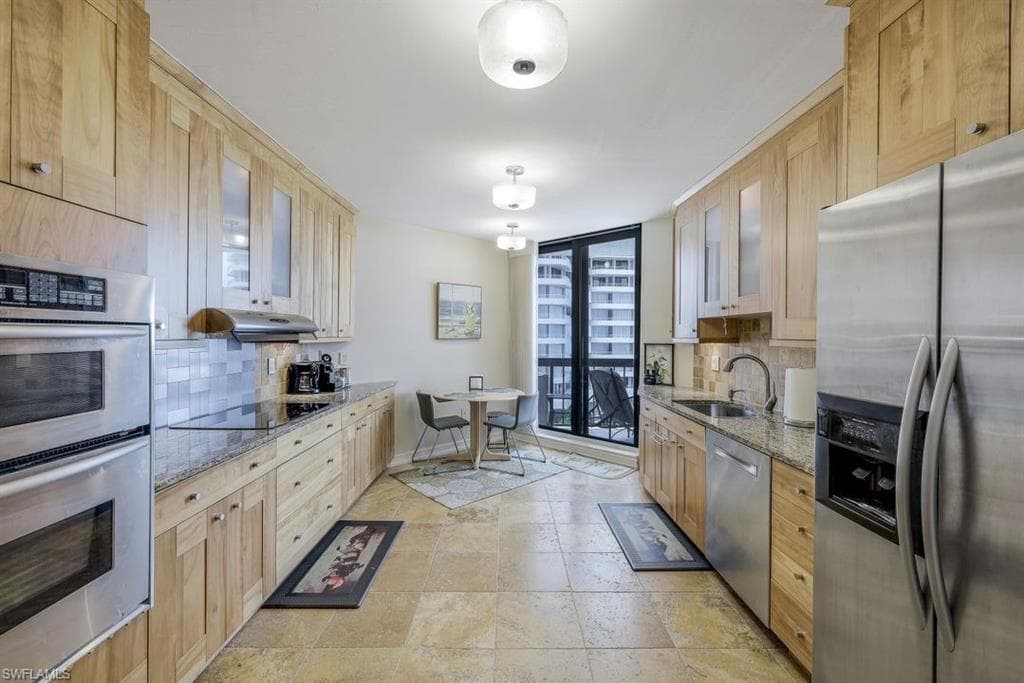 220 Collier Blvd 503, Marco Island, FL 34145-27