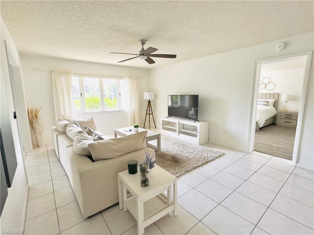 1700 Bald Eagle Dr 516a, Naples, FL 34105-7