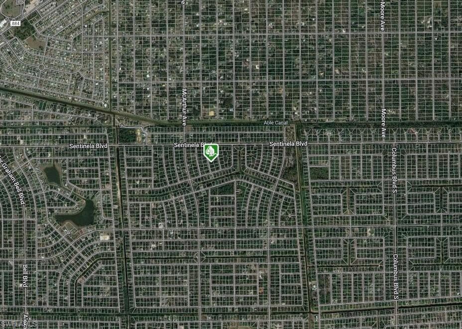 129 Corry Ave S, Lehigh Acres, FL 33974-4