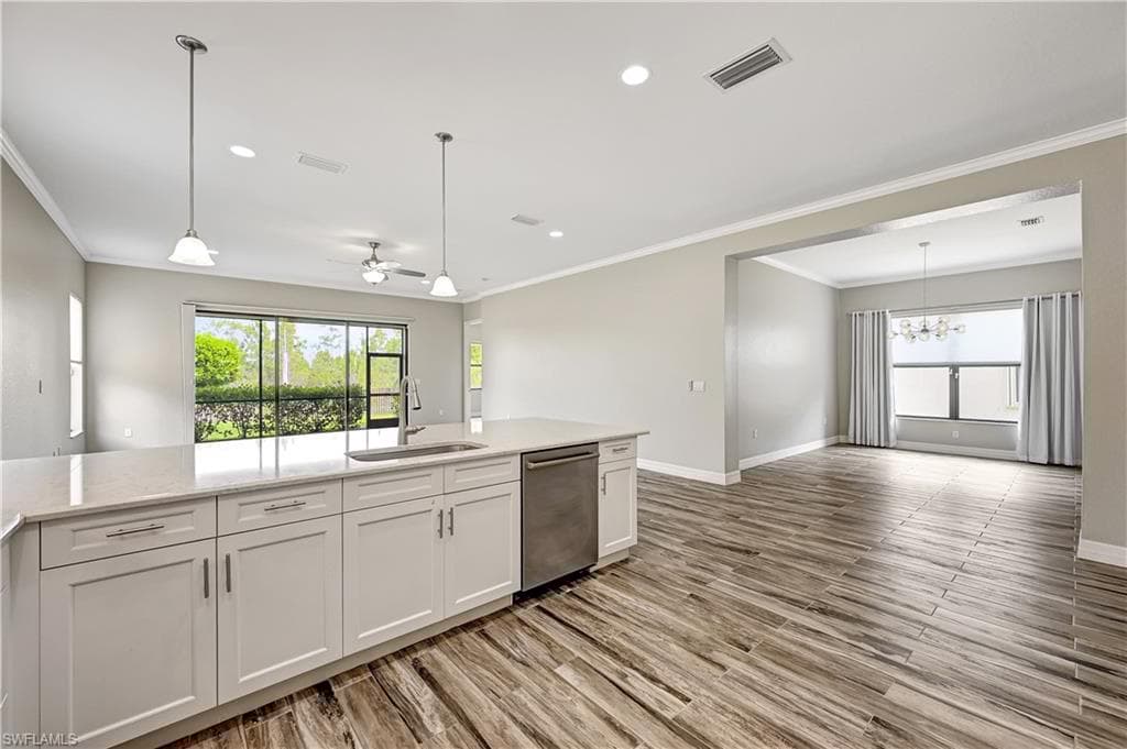 2820 Cinnamon Bay Cir, Naples, FL 34119-10
