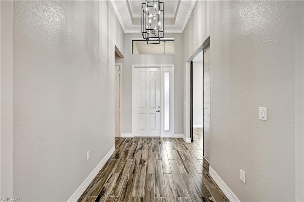 2820 Cinnamon Bay Cir, Naples, FL 34119-18