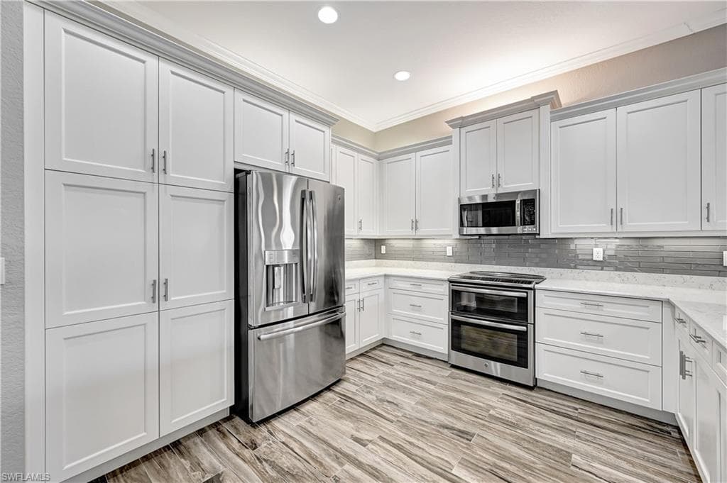 2820 Cinnamon Bay Cir, Naples, FL 34119-19