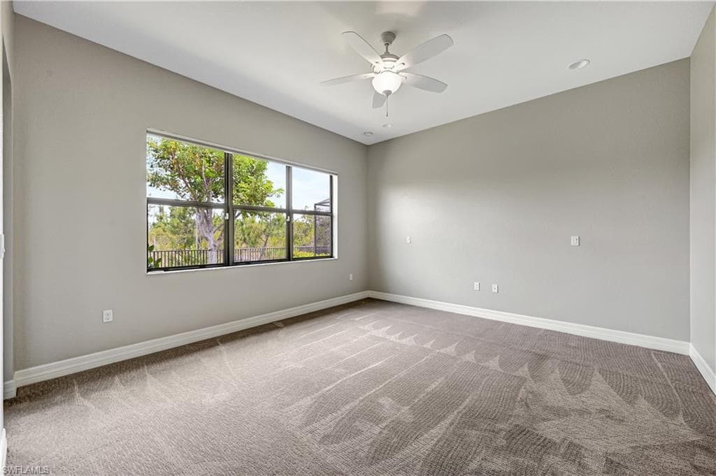 2820 Cinnamon Bay Cir, Naples, FL 34119-27