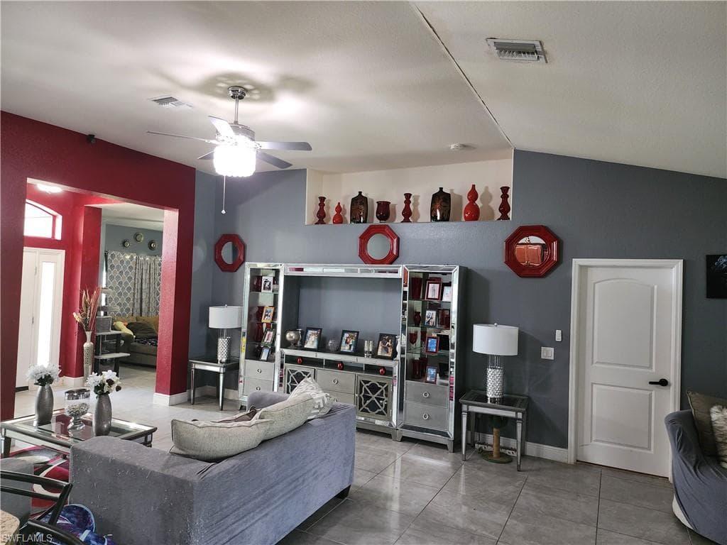 915 Alvin Ave, Lehigh Acres, Fl 33971-9