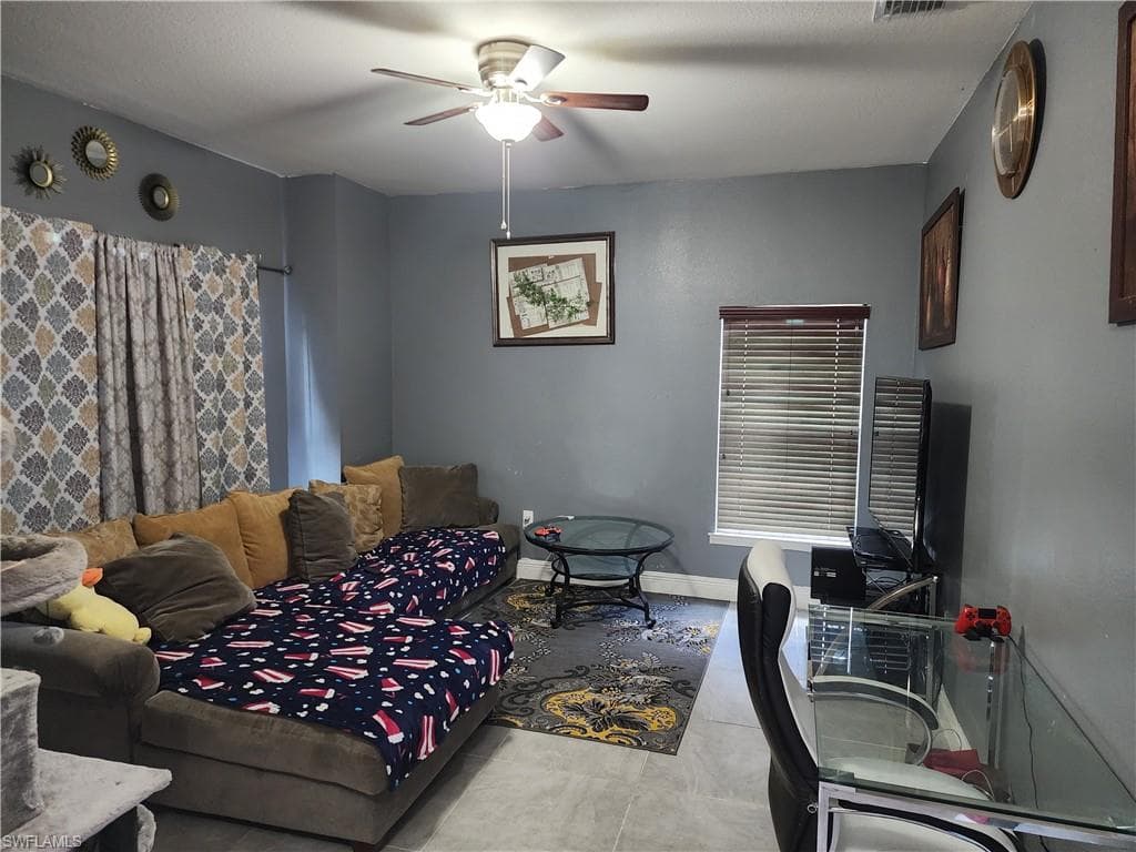 915 Alvin Ave, Lehigh Acres, Fl 33971-33
