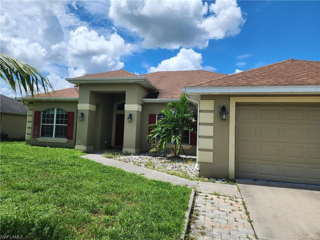 915 Alvin Ave, Lehigh Acres, Fl 33971-4