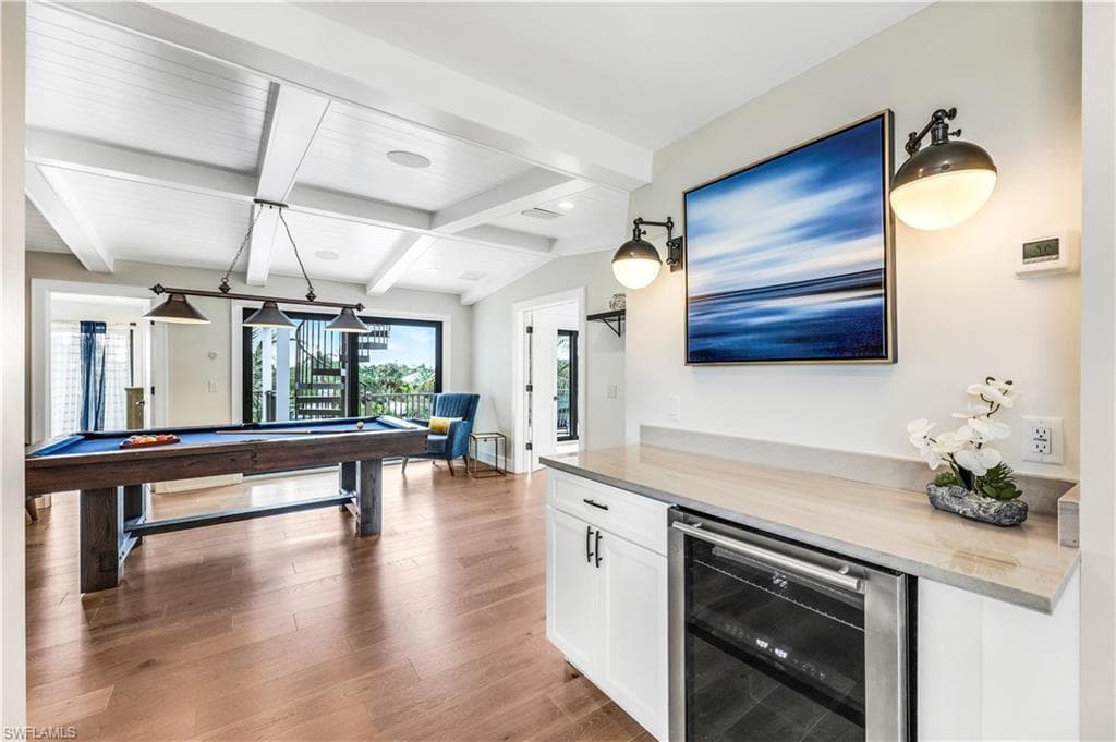 241 Willow Ave, Anna Maria, FL 34216-17