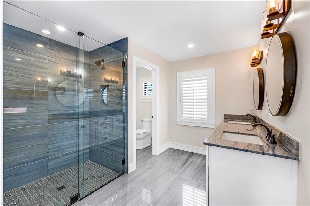 241 Willow Ave, Anna Maria, FL 34216-29