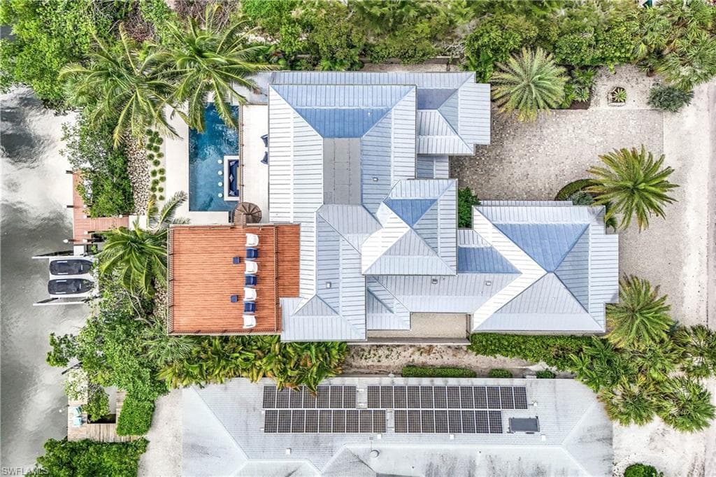241 Willow Ave, Anna Maria, FL 34216-46