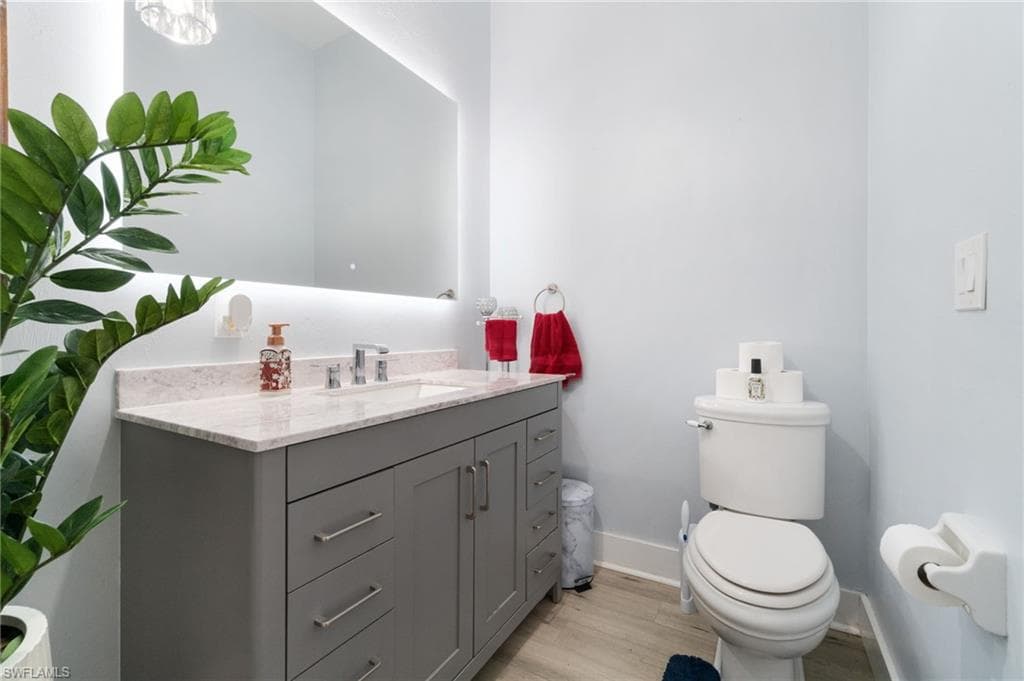 18683 Baseleg Ave, North Fort Myers, FL 33917-16