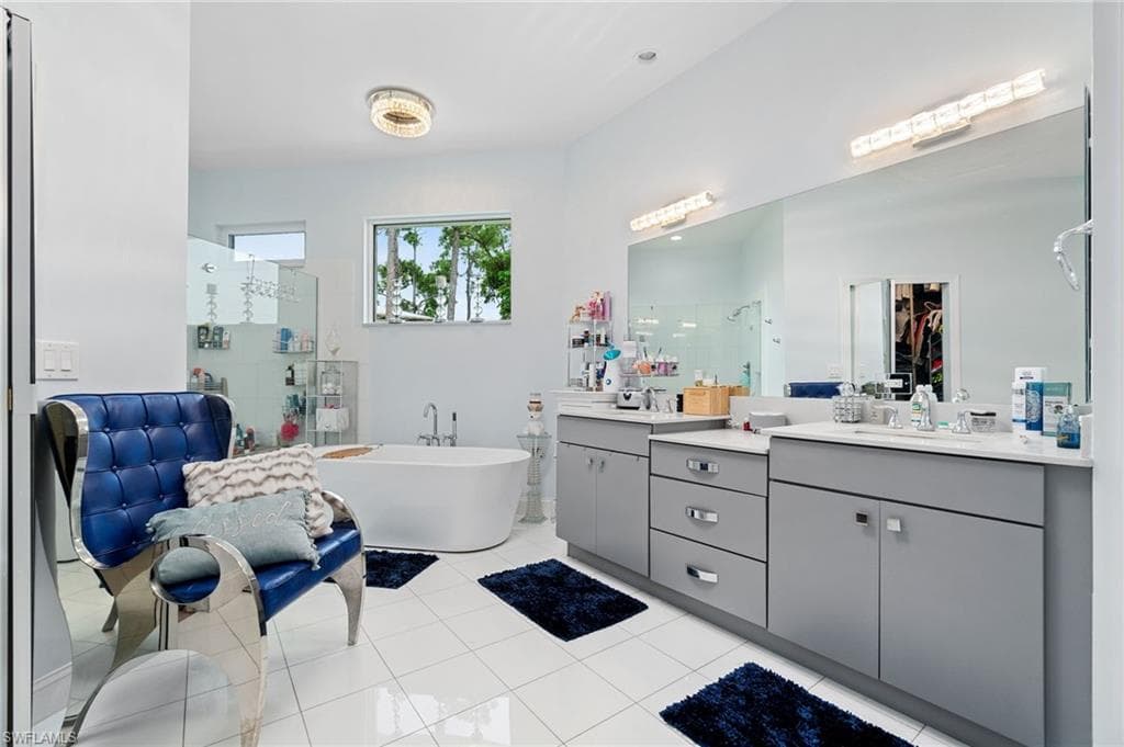 18683 Baseleg Ave, North Fort Myers, FL 33917-19