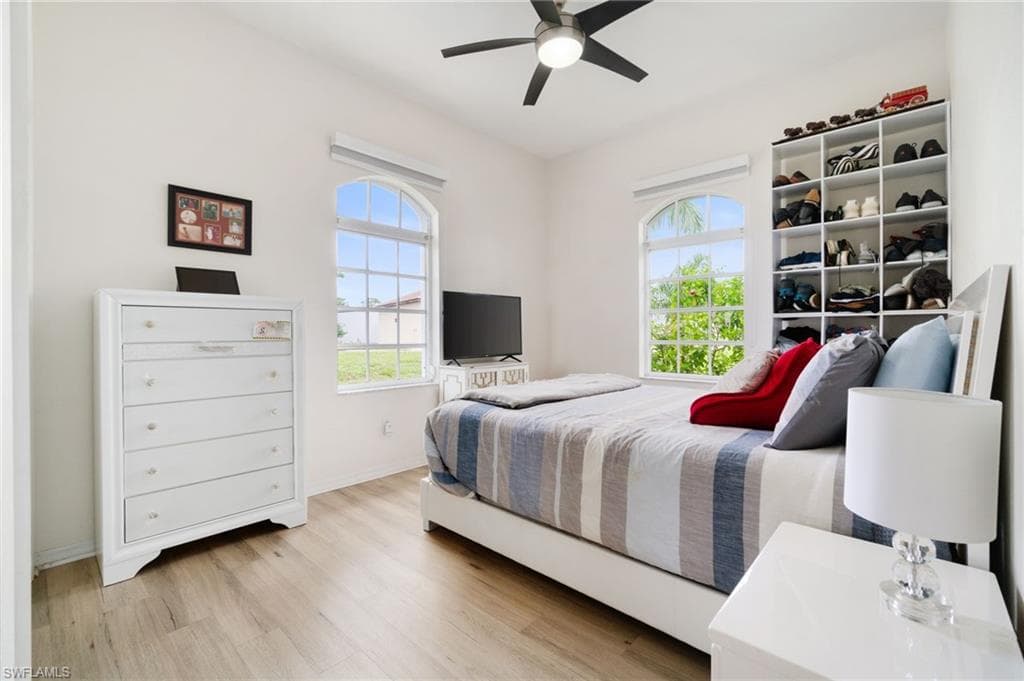 18683 Baseleg Ave, North Fort Myers, FL 33917-29