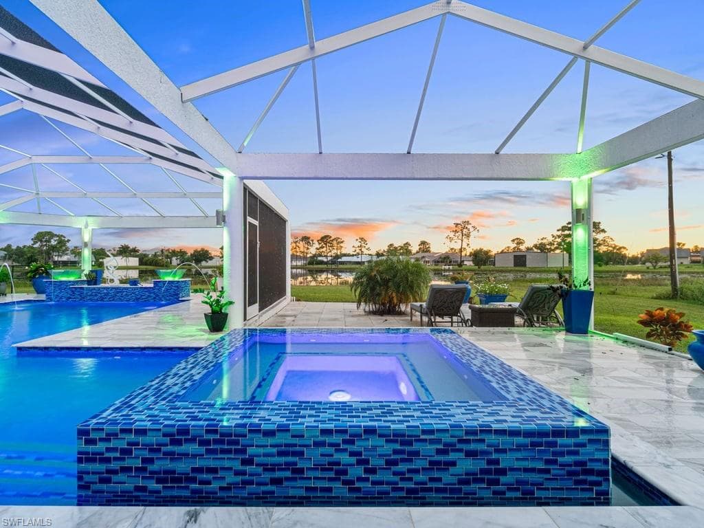 18683 Baseleg Ave, North Fort Myers, FL 33917-37