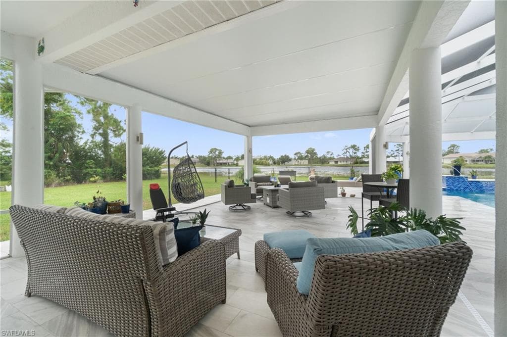 18683 Baseleg Ave, North Fort Myers, FL 33917-44