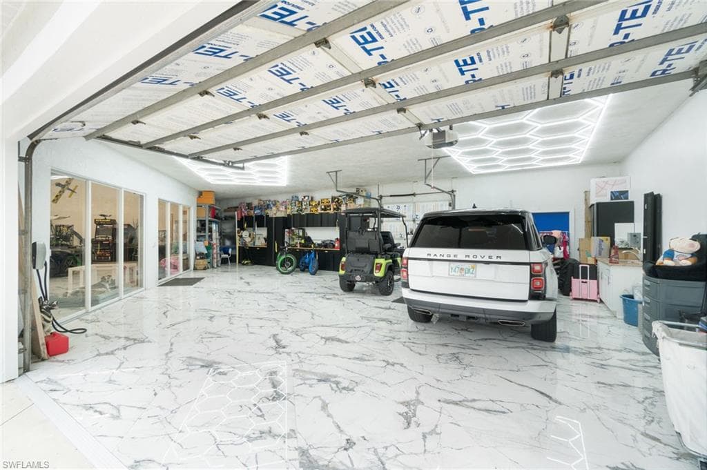 18683 Baseleg Ave, North Fort Myers, FL 33917-7