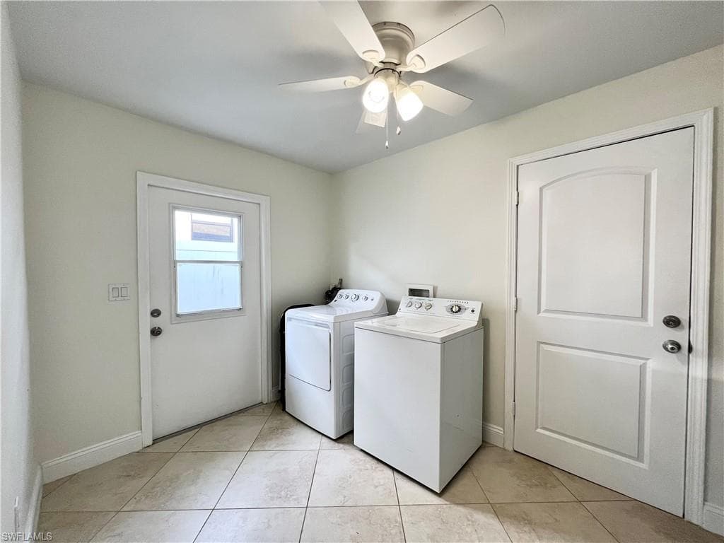 771 94th Ave N, Naples, FL 34108-20