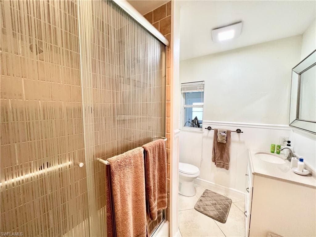 771 94th Ave N, Naples, FL 34108-30