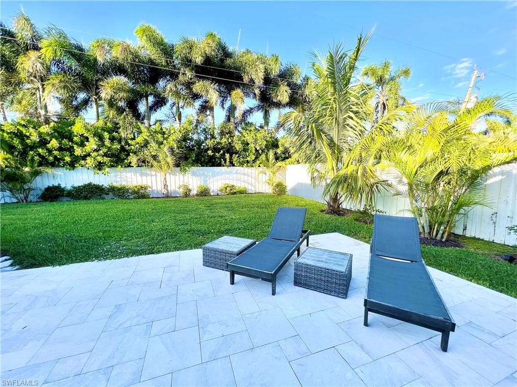 771 94th Ave N, Naples, FL 34108-39