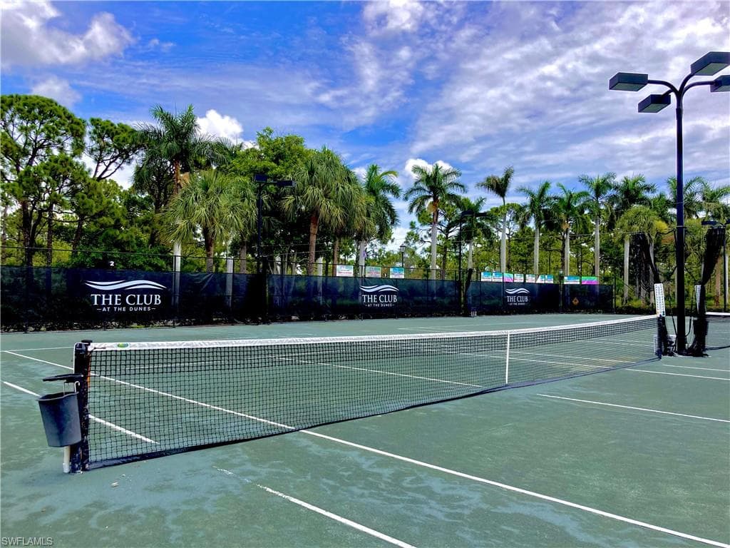 275 Indies Way 805, Naples, FL 34110-16