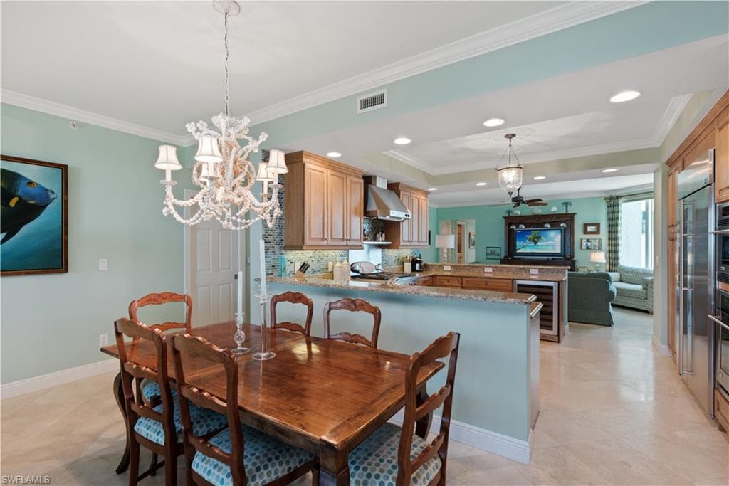 275 Indies Way 805, Naples, FL 34110-20