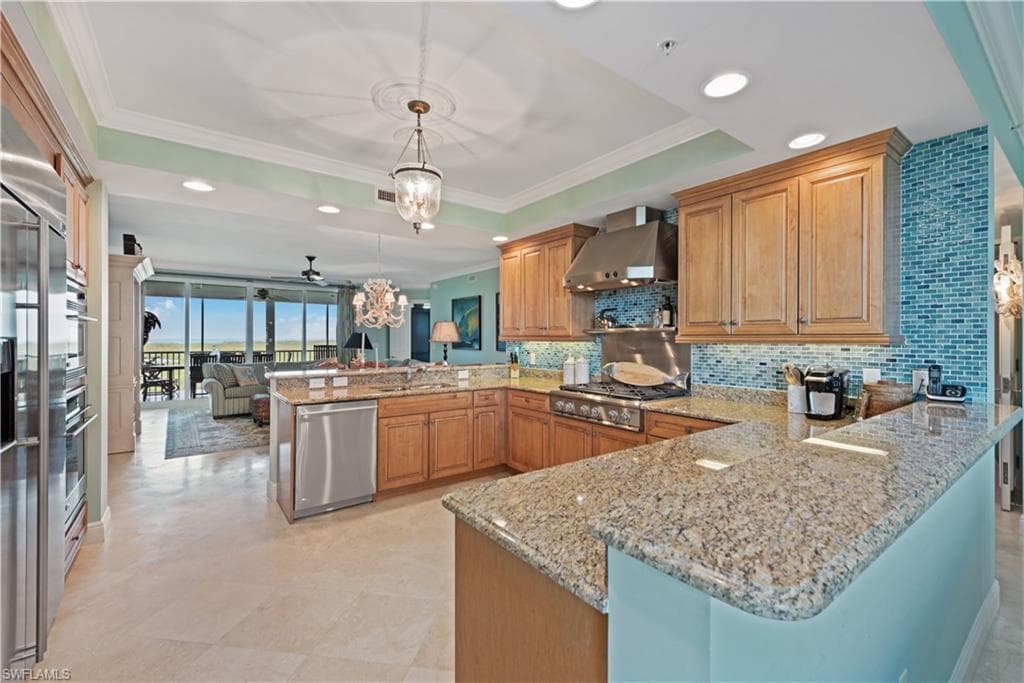 275 Indies Way 805, Naples, FL 34110-21