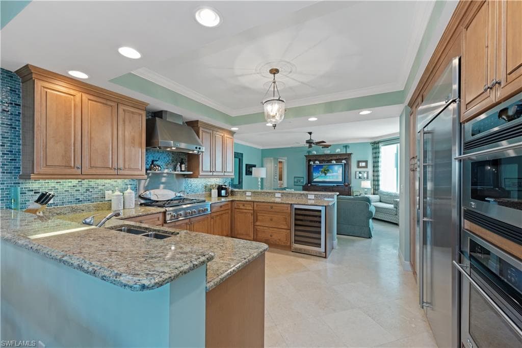 275 Indies Way 805, Naples, FL 34110-22