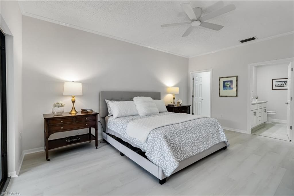 606 Arbor Lake Dr 6-104, Naples, FL 34110-11