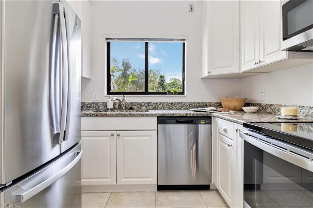 606 Arbor Lake Dr 6-104, Naples, FL 34110-18