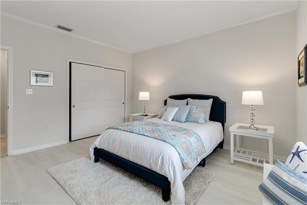 606 Arbor Lake Dr 6-104, Naples, FL 34110-20