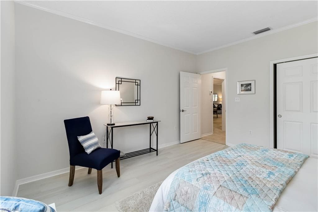 606 Arbor Lake Dr 6-104, Naples, FL 34110-22