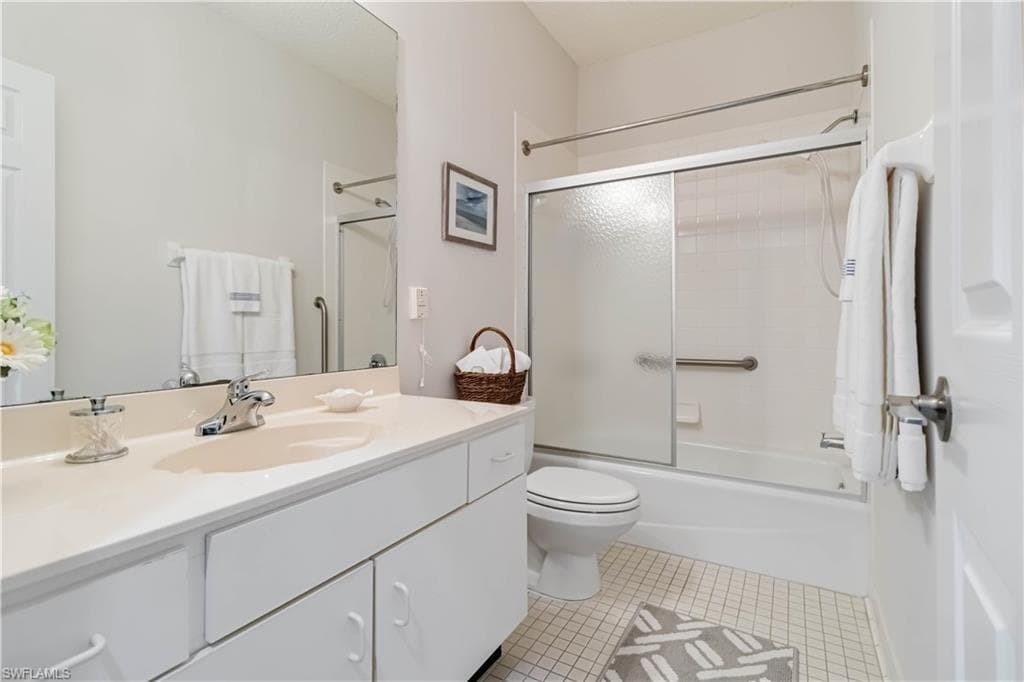 606 Arbor Lake Dr 6-104, Naples, FL 34110-23