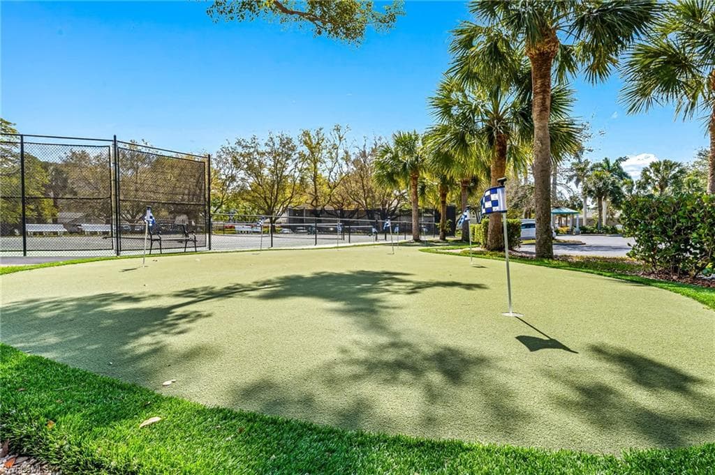 606 Arbor Lake Dr 6-104, Naples, FL 34110-33