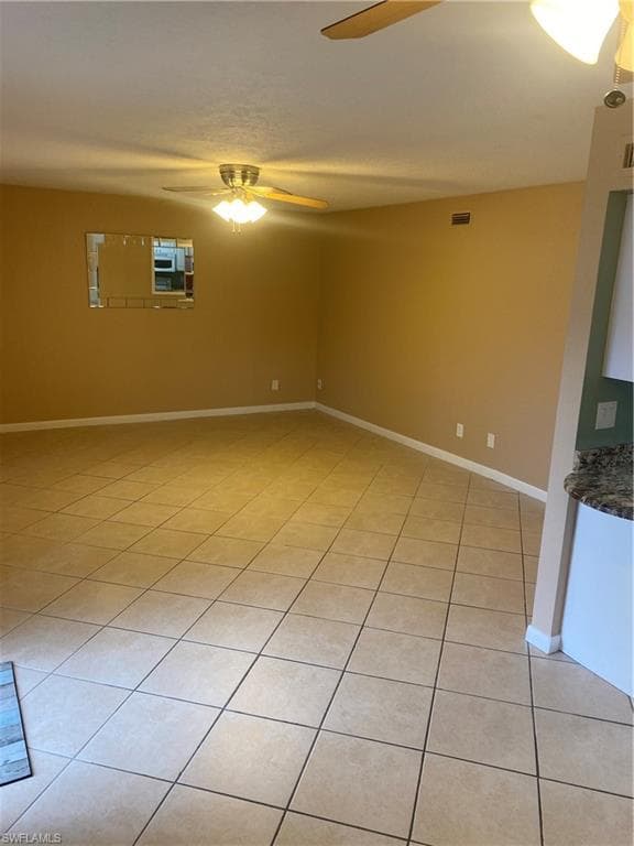 4629 Bayshore Dr J3, Naples, FL 34112-4