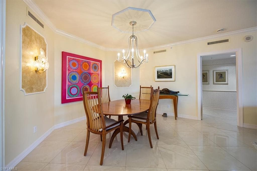 7575 Pelican Bay Blvd 403, Naples, FL 34108-3