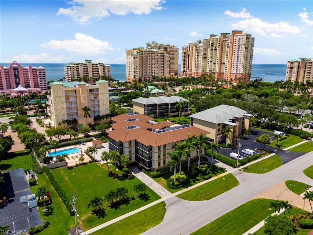 960 Swallow Ave 203, Marco Island, FL 34145-29