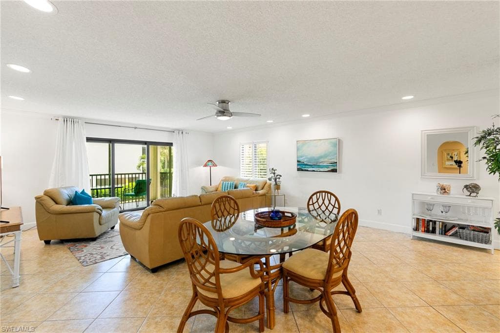 960 Swallow Ave 203, Marco Island, FL 34145-5