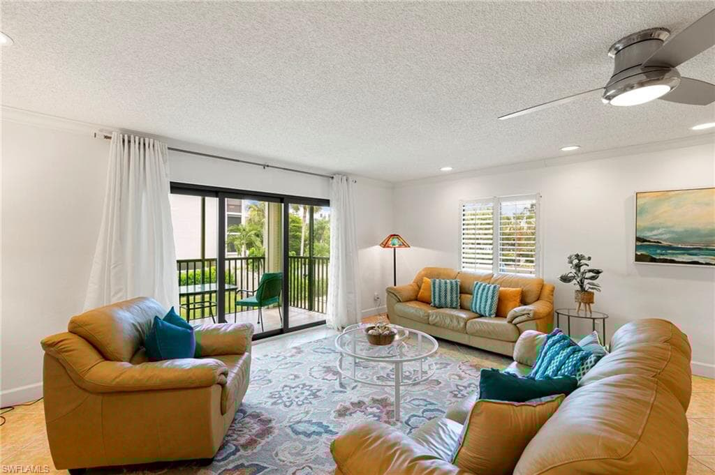 960 Swallow Ave 203, Marco Island, FL 34145-8