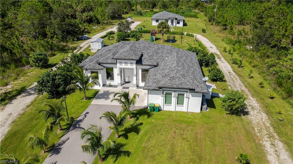 2931 52nd Ave NE, Naples, FL 34120-1