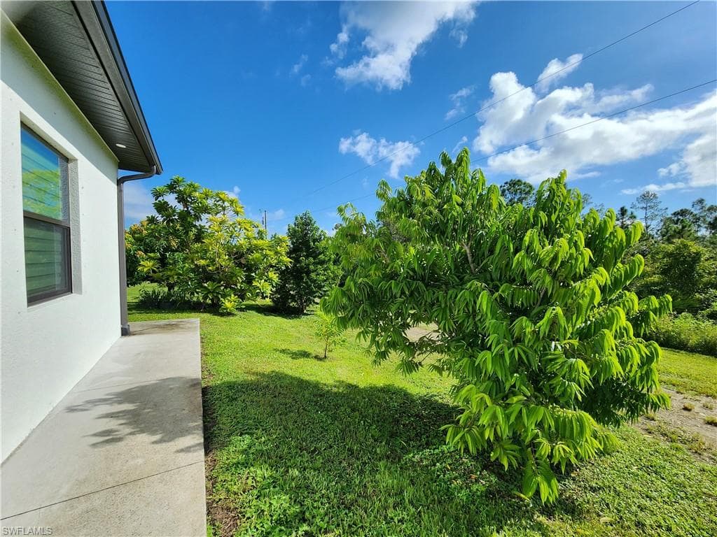 2931 52nd Ave NE, Naples, FL 34120-33